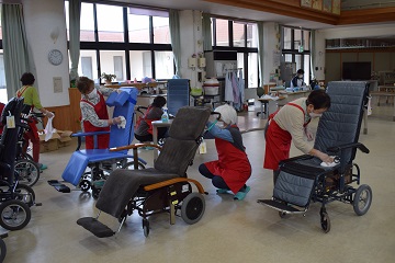 婦人会ボランティア作業
